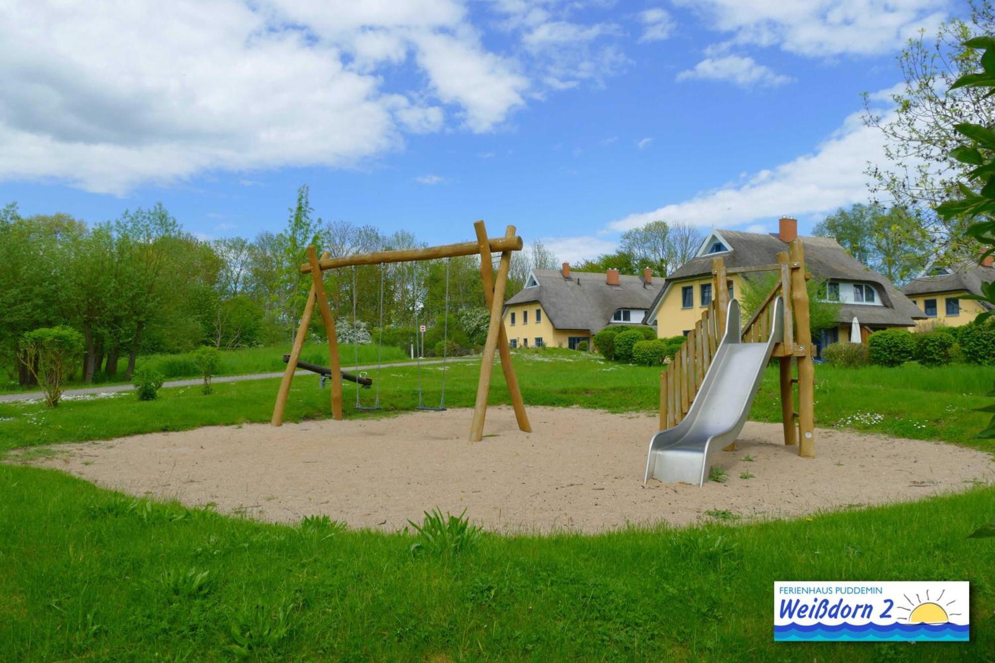 Вилла Familienfreundliches Reetdachhaus Weissdorn 2 Puddemin Экстерьер фото